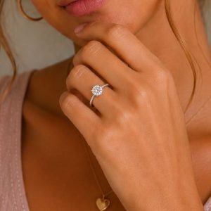 Alternative view of Rose Gold Wedding Band Set