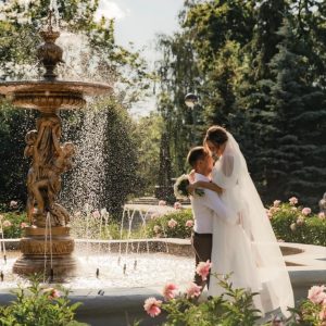 White Rose Ceremony Arch