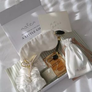 Alternative view of Bridesmaid Thank You Box